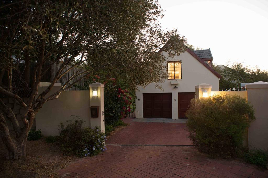 Villa Meadows Mountain View Hout Bay Esterno foto